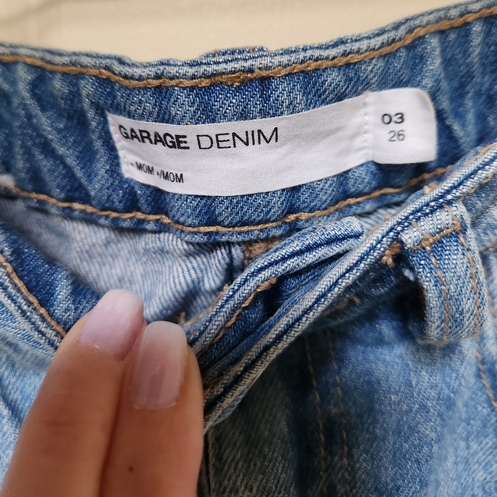 Garage Denim Mom Jeans, Size 3 - Picture 4 of 6